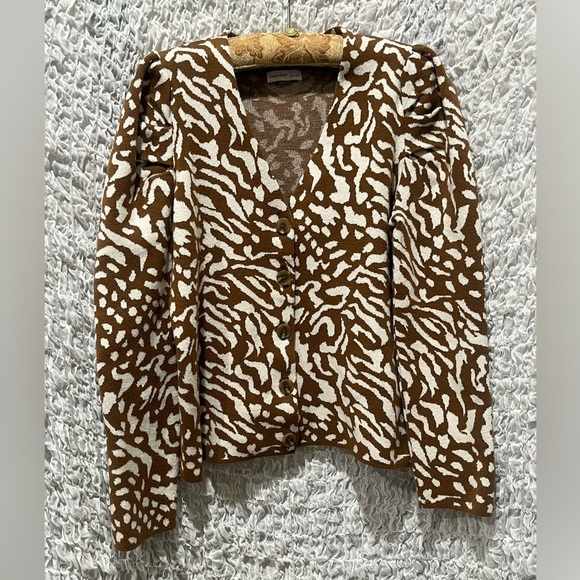 NINE WEST Chic Brown and White ANIMAL PRINT Button-Up Cardigan, MOB WIFE, SIZE L - Picture 4 of 7